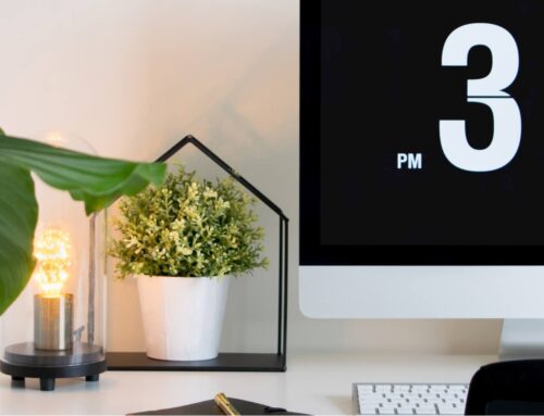 کودک به لبخند نیاز دارد